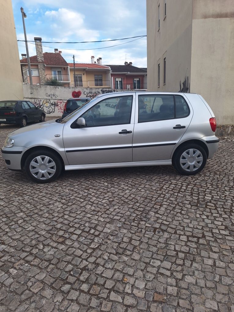 Polo 1.0 em bom estado