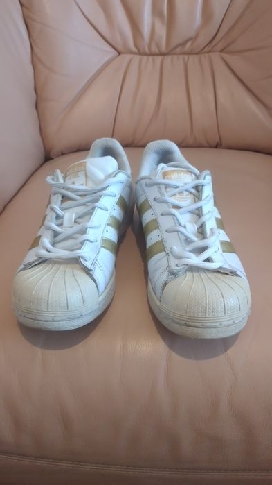 Buty sportowe Adidas superstar rozmiar 35