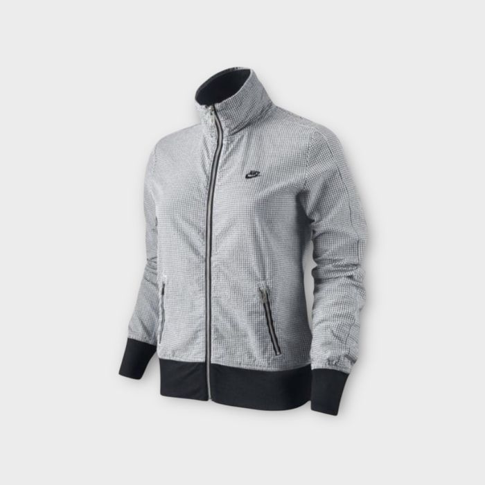 Жіноча вітрівка Nike