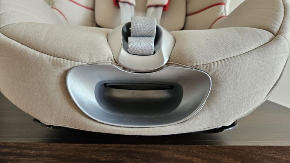 Fotelik Cybex Z-isize Ferrari