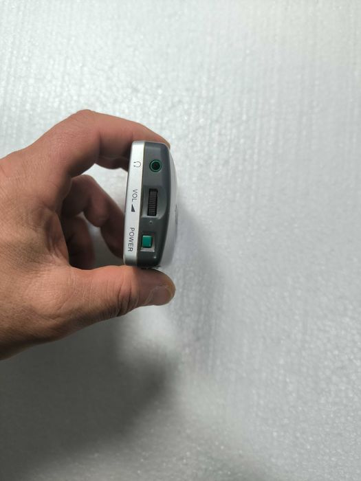 Радіоприймачі Sony SRF-M607, ICF-P26