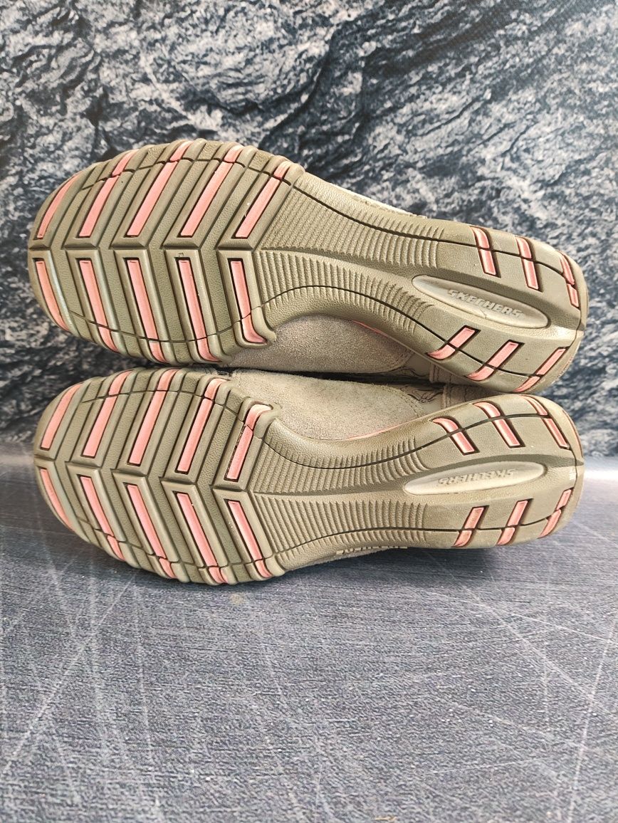 Кросівки для дівчинки Skechers