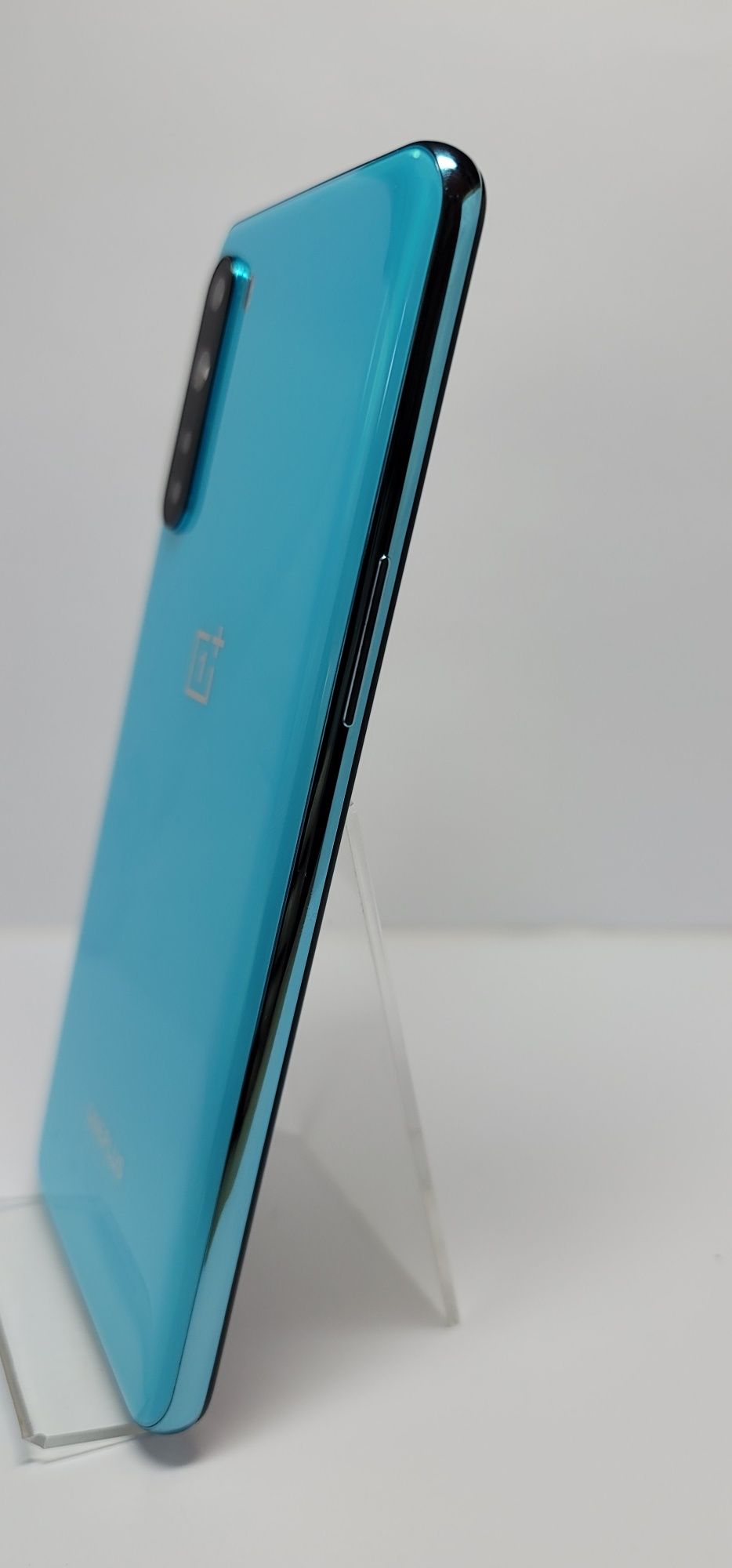 Смартфон OnePlus Nord AC2003 8/128 gb