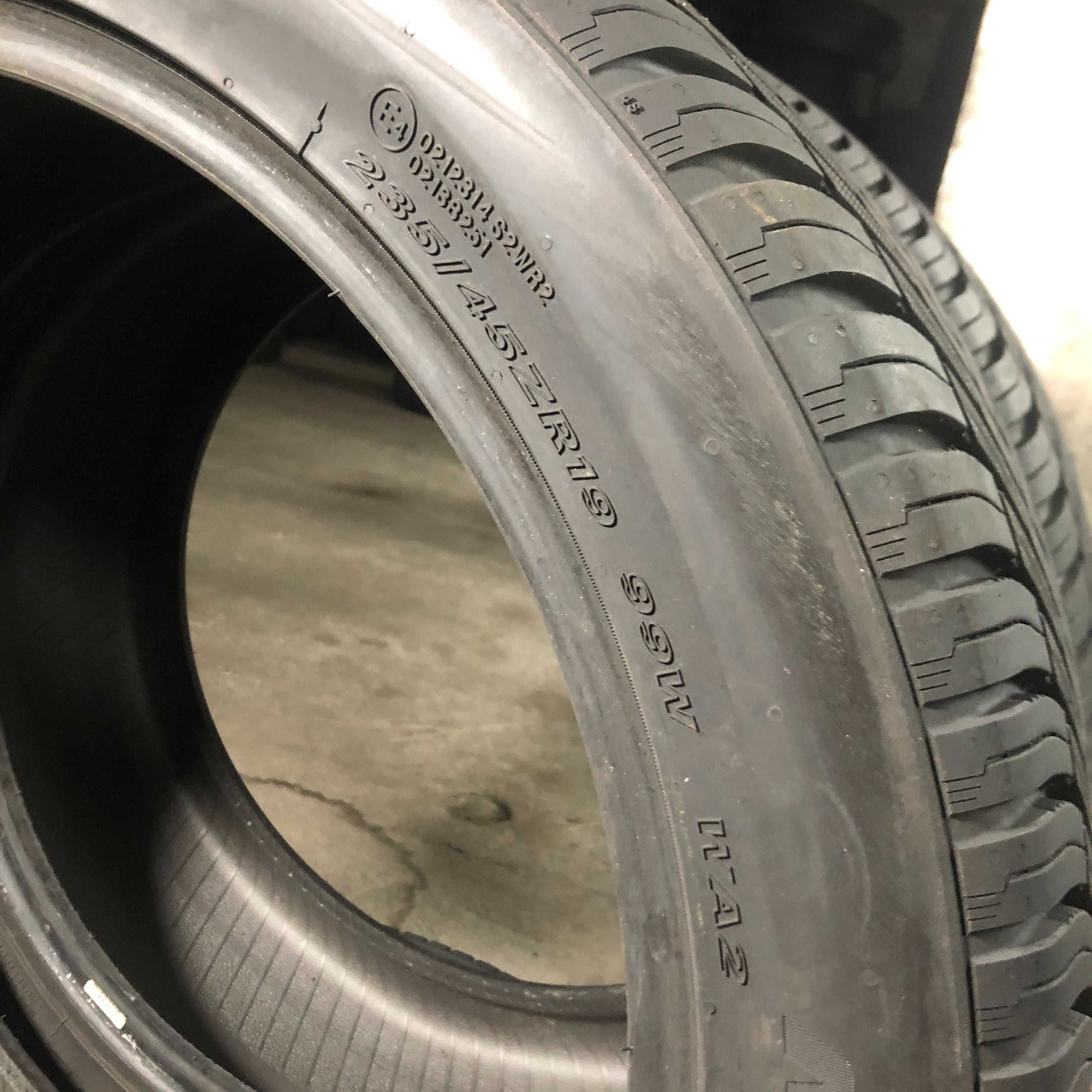 Шини БУ  235/45 R19 Nexen Nblue 4 Seaon 2 Пара