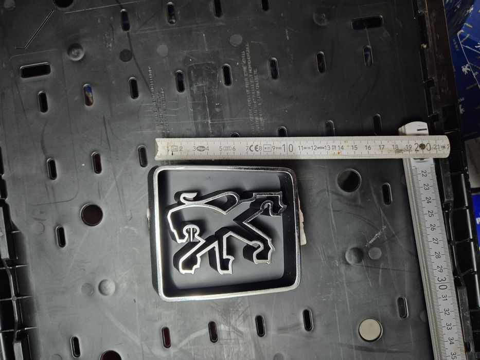 Peugot  znaczek oryginalny