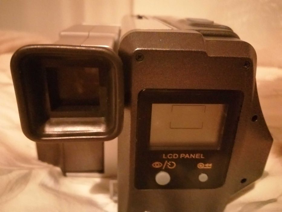 Olympia V-2002 photocamera Walkman com mala