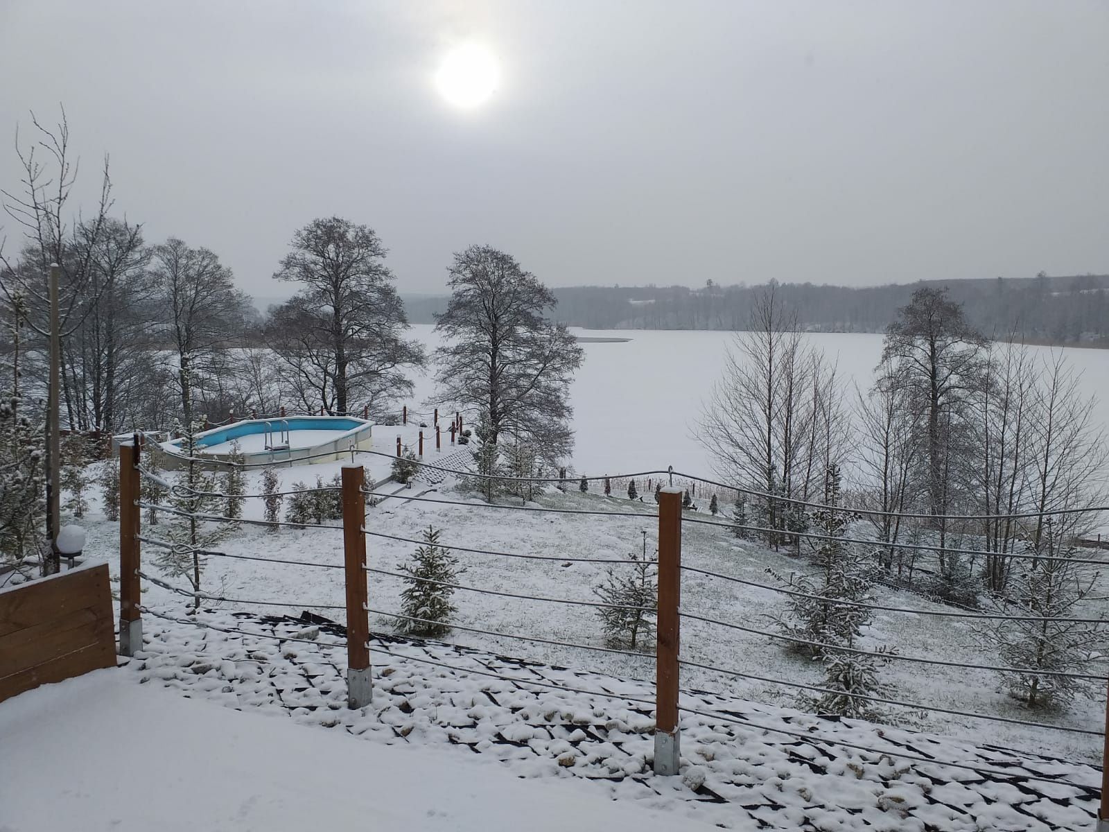 Domek do wynajęcia, JACUZZI, SAUNA, dom nad jeziorem 150km!