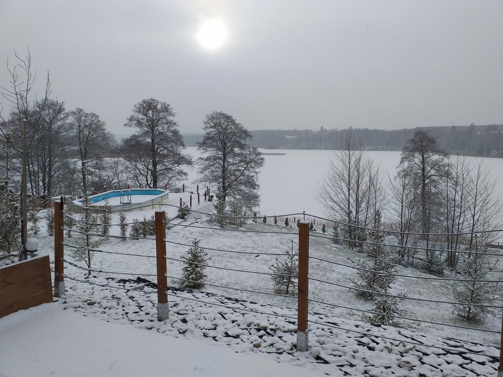 Domek do wynajęcia, JACUZZI, SAUNA, nad jeziorem - 150km od Warszawy