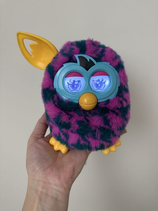 Фербі фьорбі цікаві іграшки інтерактивні настільні ігри