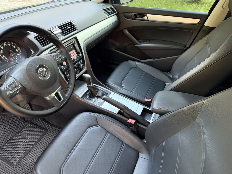 Volkswagen Passat B7 2.5 ГБО Автомат