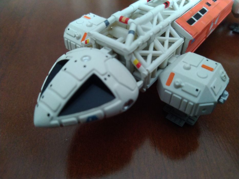 Espaço 1999: Sixteen 12 Micro VIP Eagle