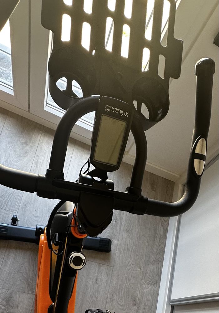 Bicicleta Estática Gridinlux de Spinning Trainer Alpine 8500 sem uso