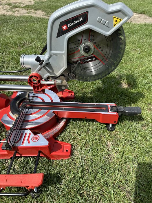 Торцювальна пила торцовка з протяжкою Einhell TC-SM 254