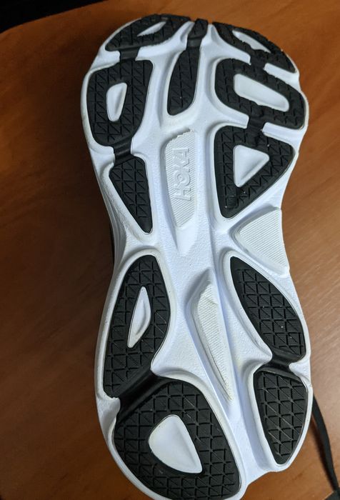 Hoka bondi 8 43.5р