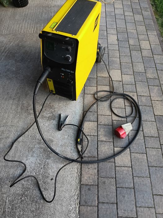 Spawarka esab 200