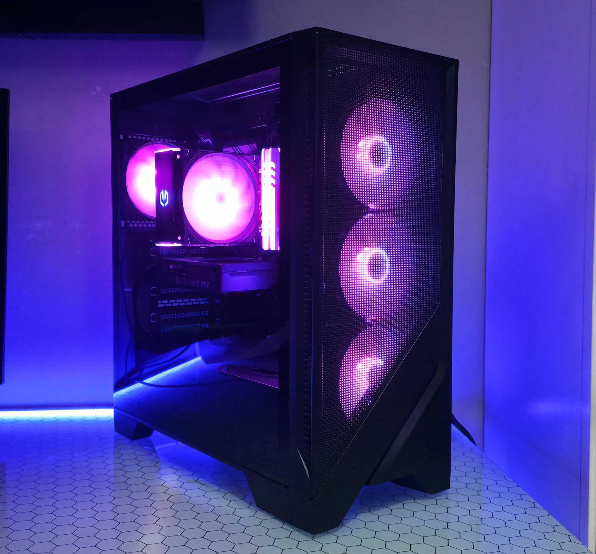 Komputer gamingowy Ryzen 5 5600, RTX 5060, DDR 4 32GB, M2 1 TB