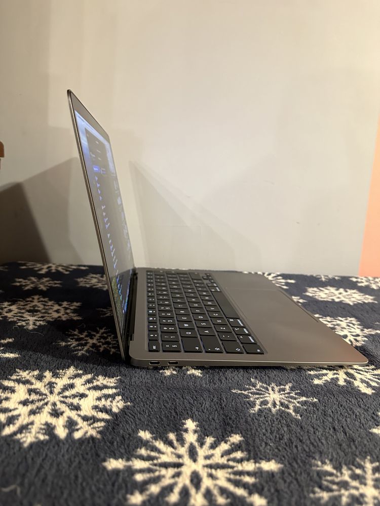 MacBook Air 13,3”