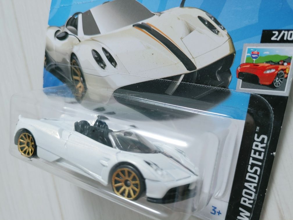 Hot Wheels '17 Pagani Huayra Roadster Roadsters Nowy