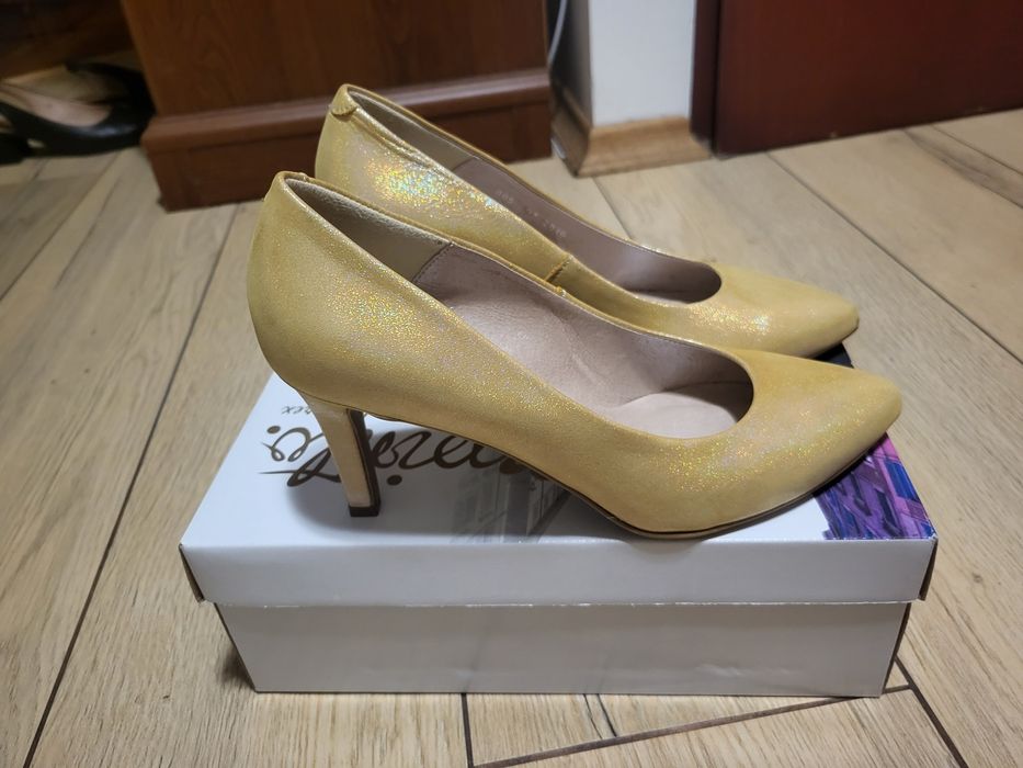 Nowe czółenka szpilki złote eleganckie wesele impreza 39