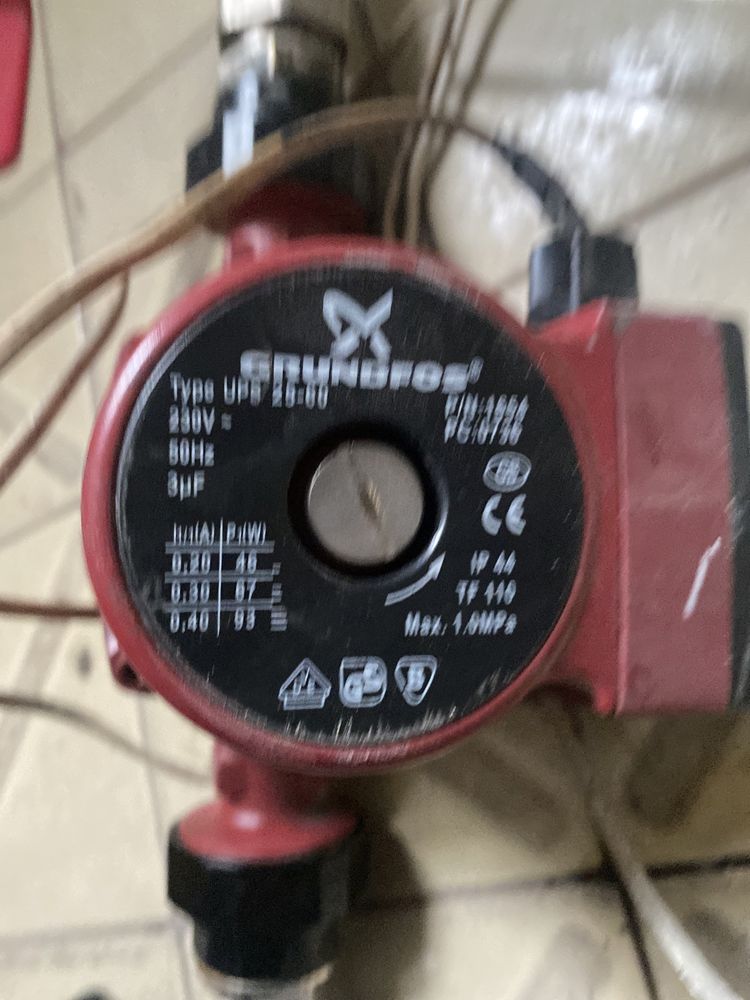 Насос циркуляційний Grundfos UPS 25-60 130 мм
