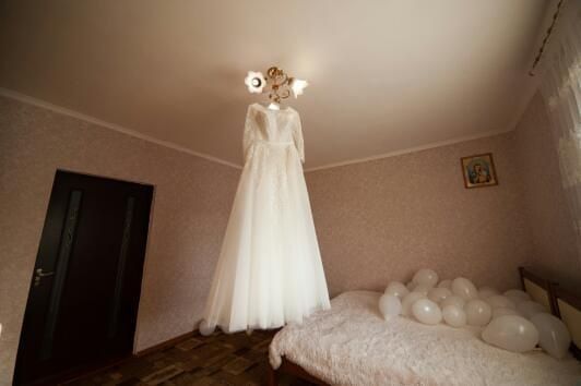 Весільна сукня.   Розмір 44