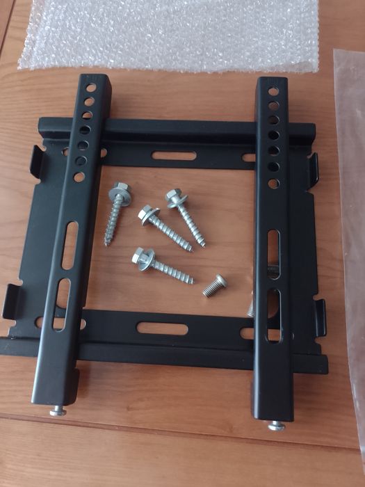 Крепление (Кронштейн) для телевизора на стену. Надёжный, тяжёленький.