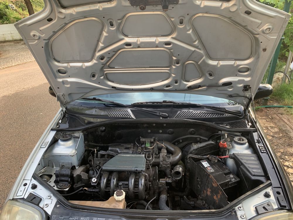 Renault clio 1.2 gasolina