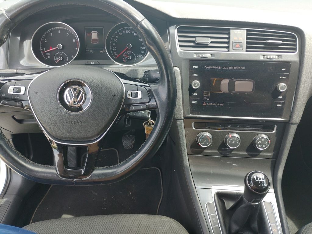 Volkswagen Golf VII lift 7 hatchback 1.4 TSI
