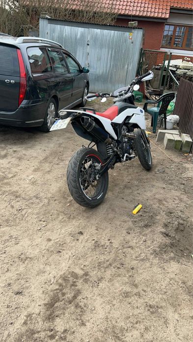 Motor 125cc supermoto