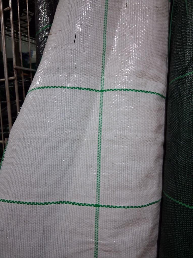 Tela anti ervas em varias cores. Preta, branca, verde e castanha.