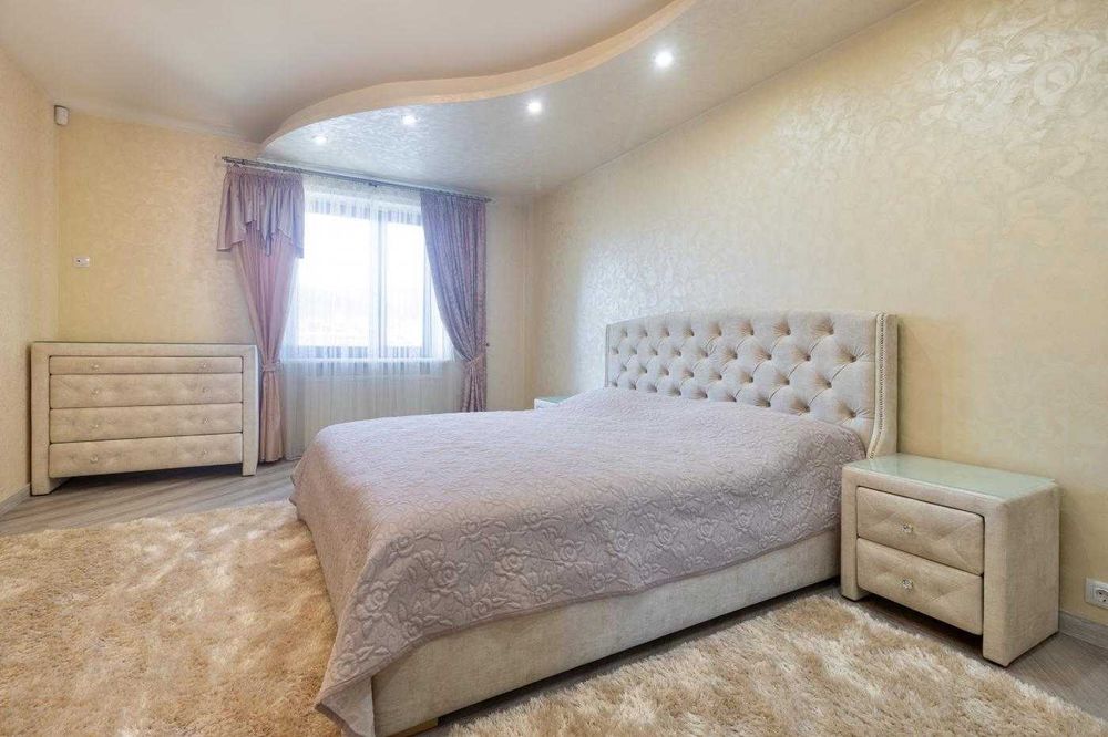 Продаж розкішного будинку, Винники