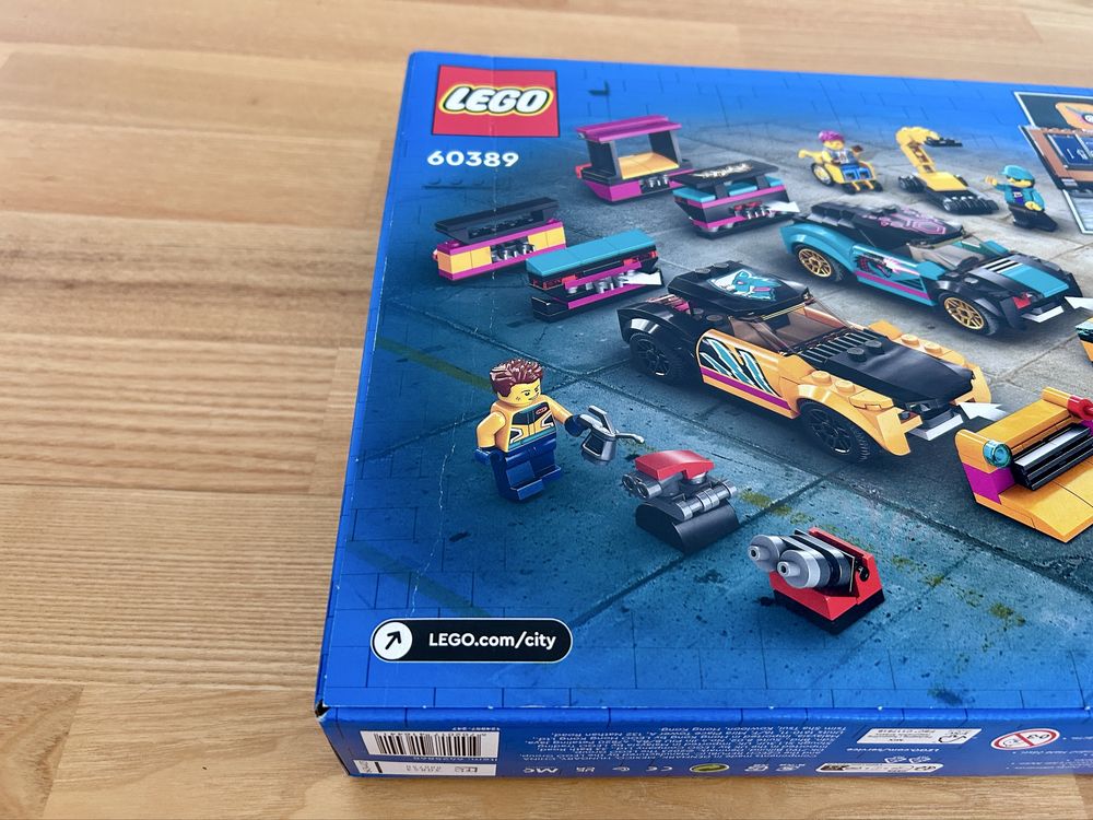 LEGO 60389 City - Warsztat tuningowania samochodów