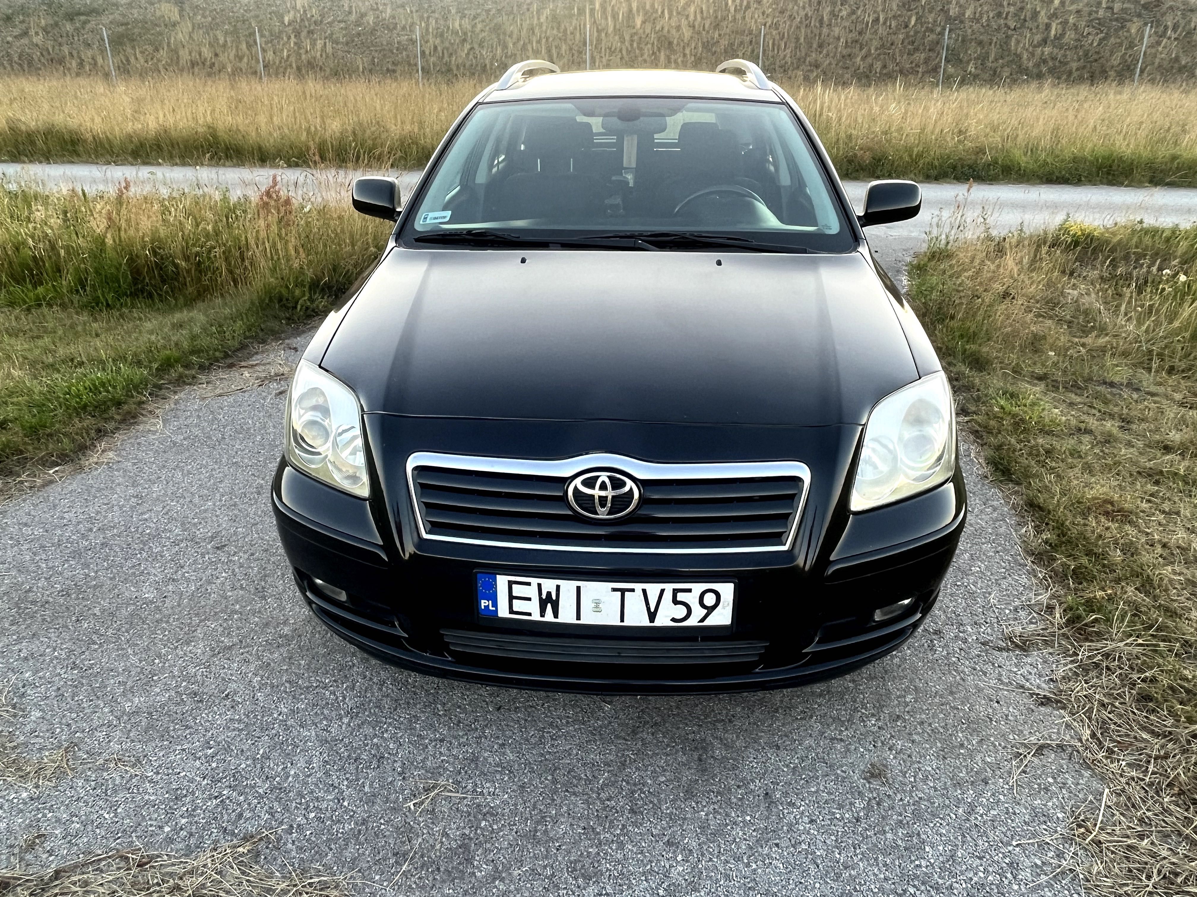Toyota T25 Avensis kombi 2.0 VVTI z gazem