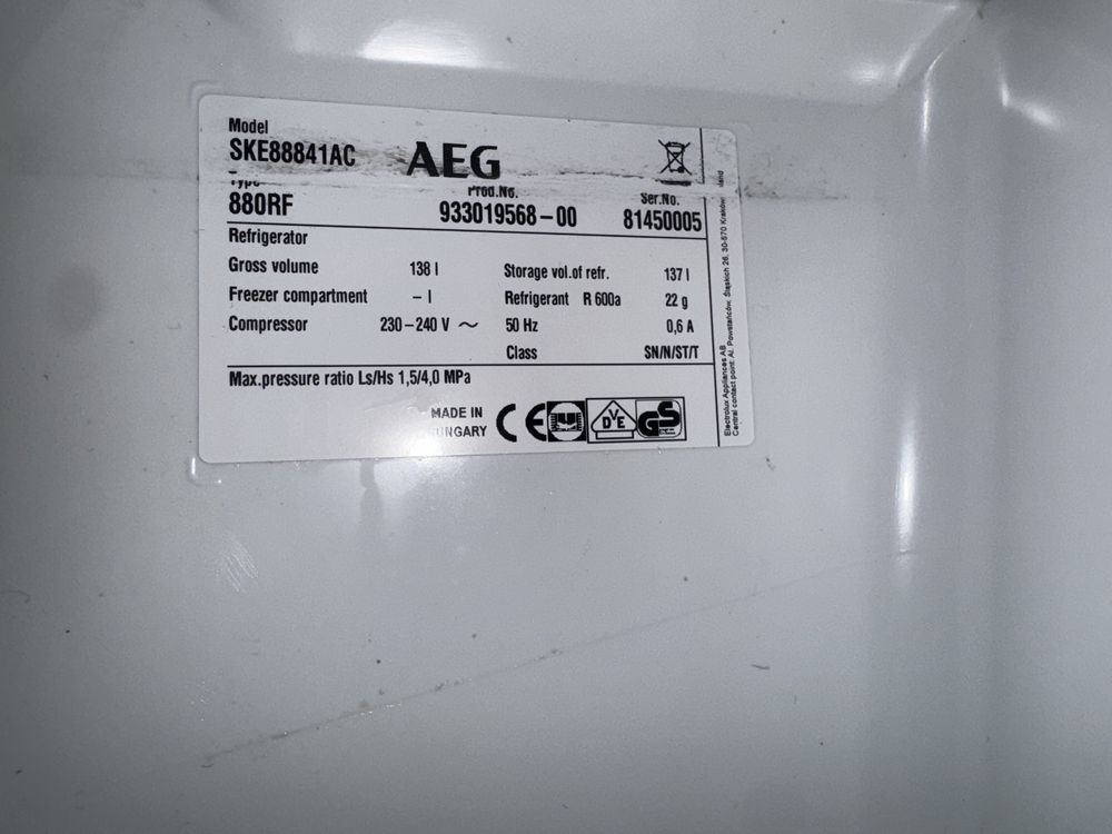 Lodówkę Chłodziarkę firmy Aeg model Ske88841ac A+++