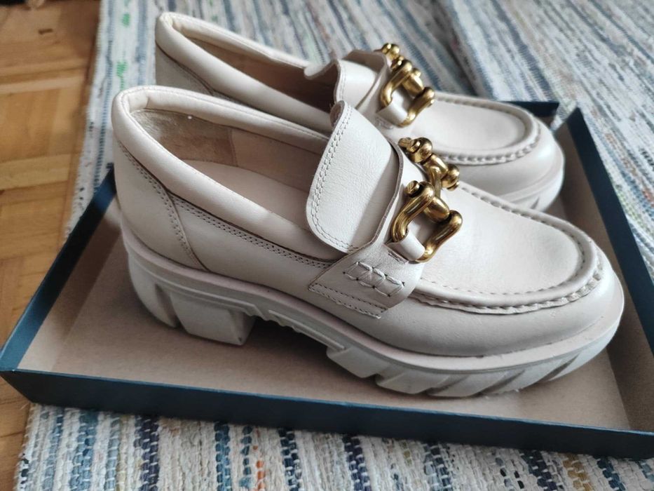 Buty Badura skórzane rozm. 38 (zaniżona rozmiarówka)