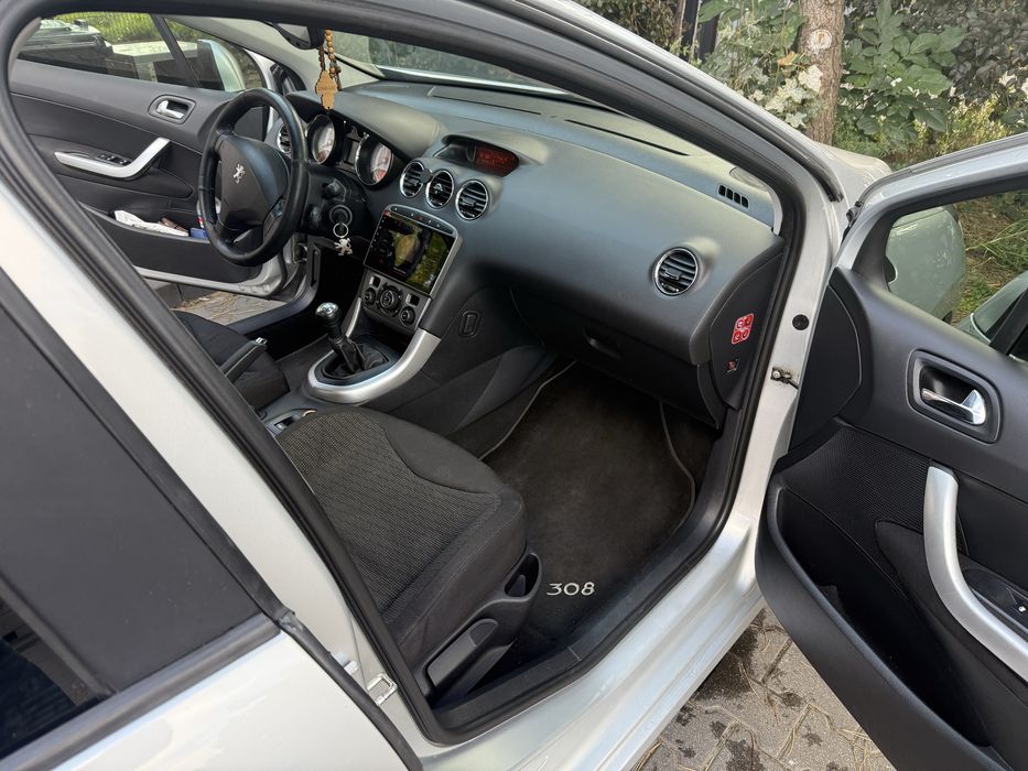 Продам Peugeot 308sw