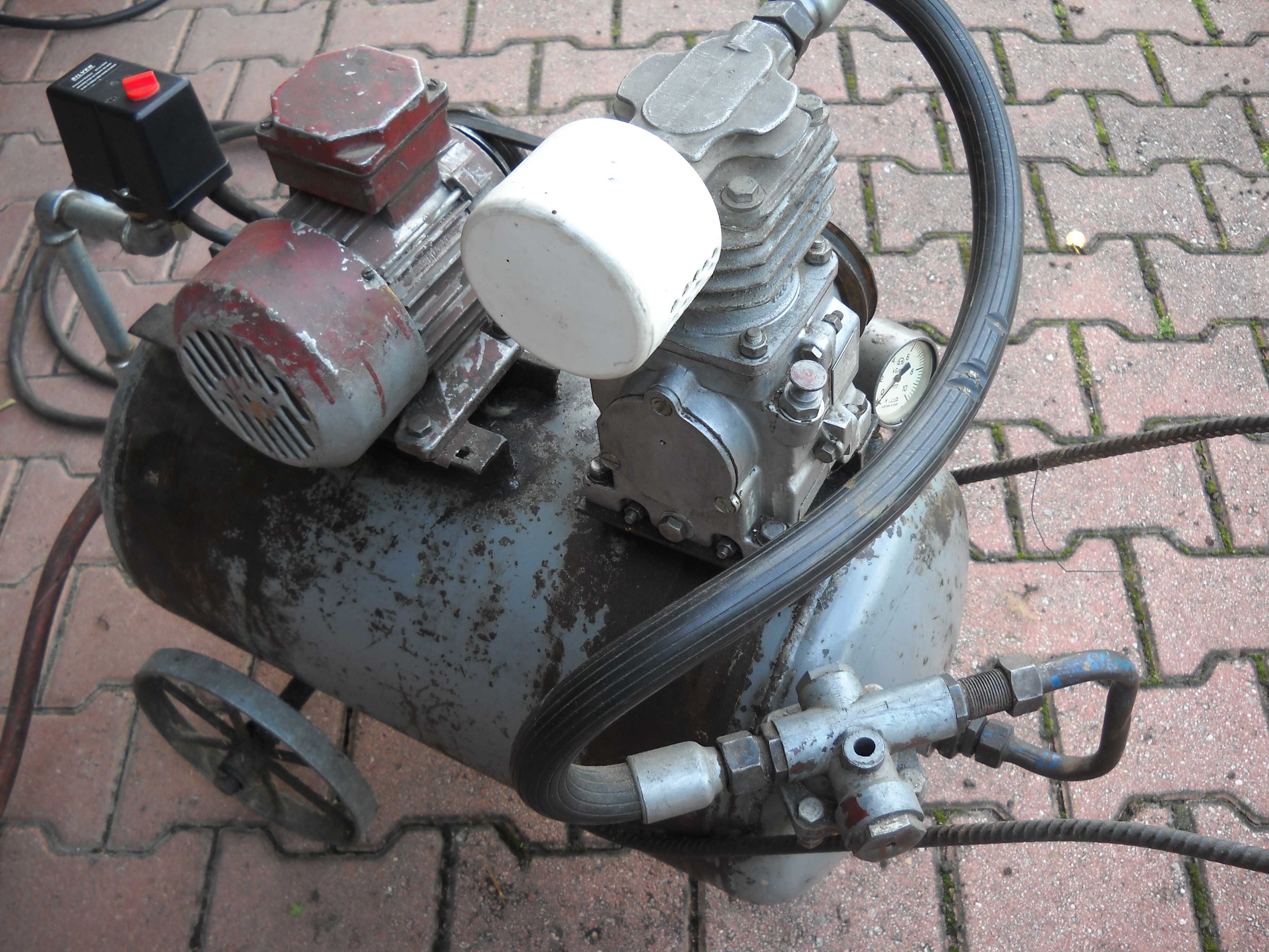 Kompresor jednotłokowy zbiornik 40L, z elektrozaworem
