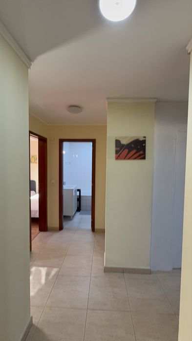 Quarto para casal em Queluz 600 m estação