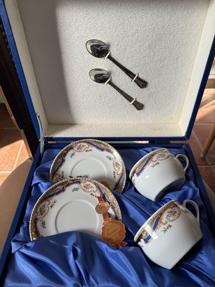 Conjunto de limoges novo / chavenas / colher