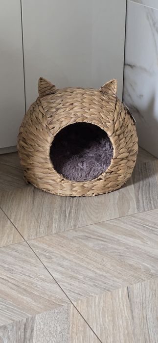 Kosz dla kota, budka.