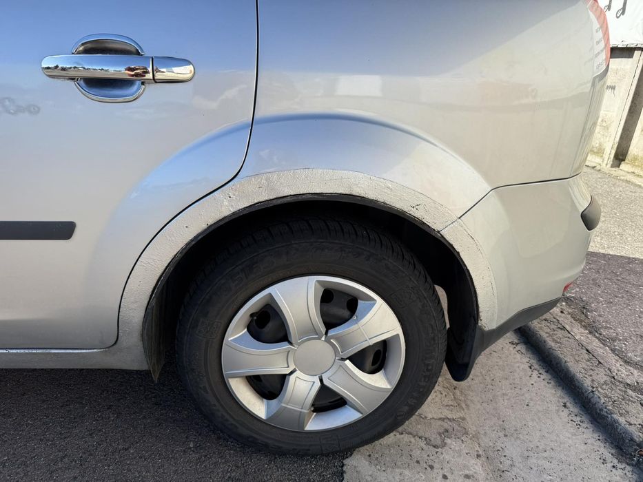 Автомобіль Ford Focus 2004