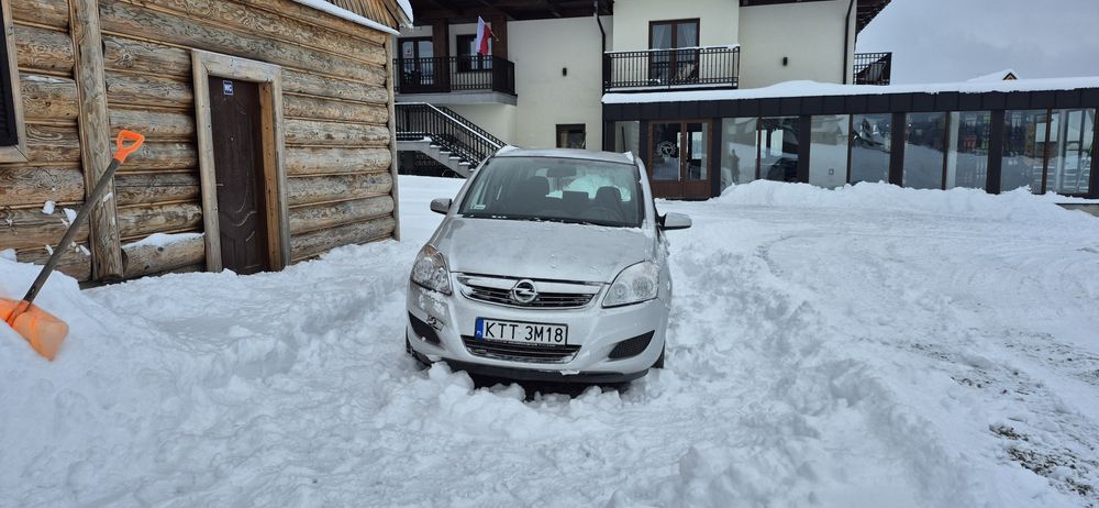 Opel Zafira b 1.8 automat