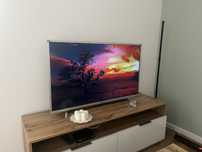 TV Srebrny 43 Cale Smart TV nowoczesny