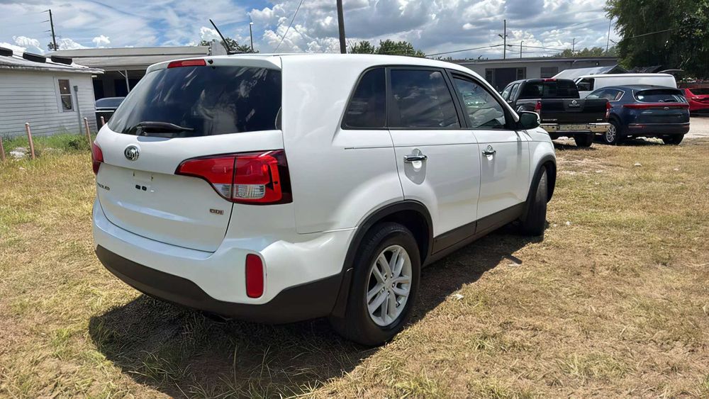 Kia Sorento      2015