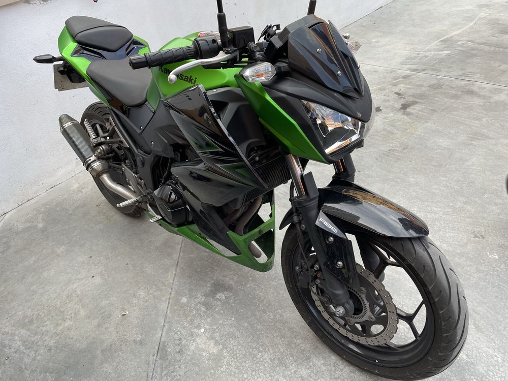 Kawasaki z 300 abs