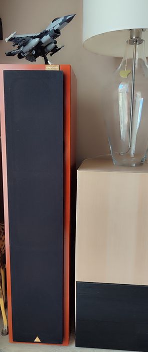 Kolumny Quadral Phonologue