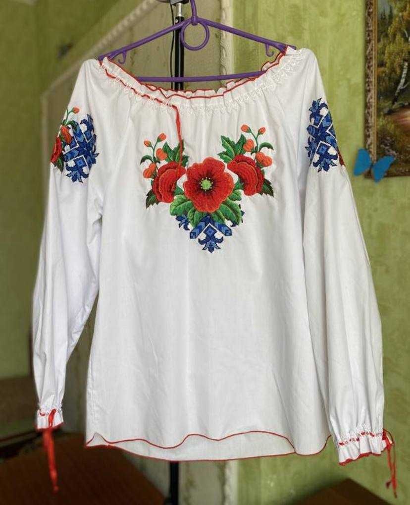 Вишиванка жіноча