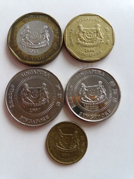 Доллары, центы Сингапура.