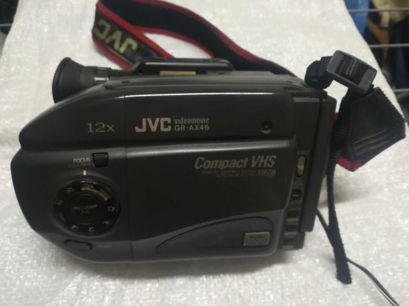 Продам Видеокамеру JVC с Блоком Питания