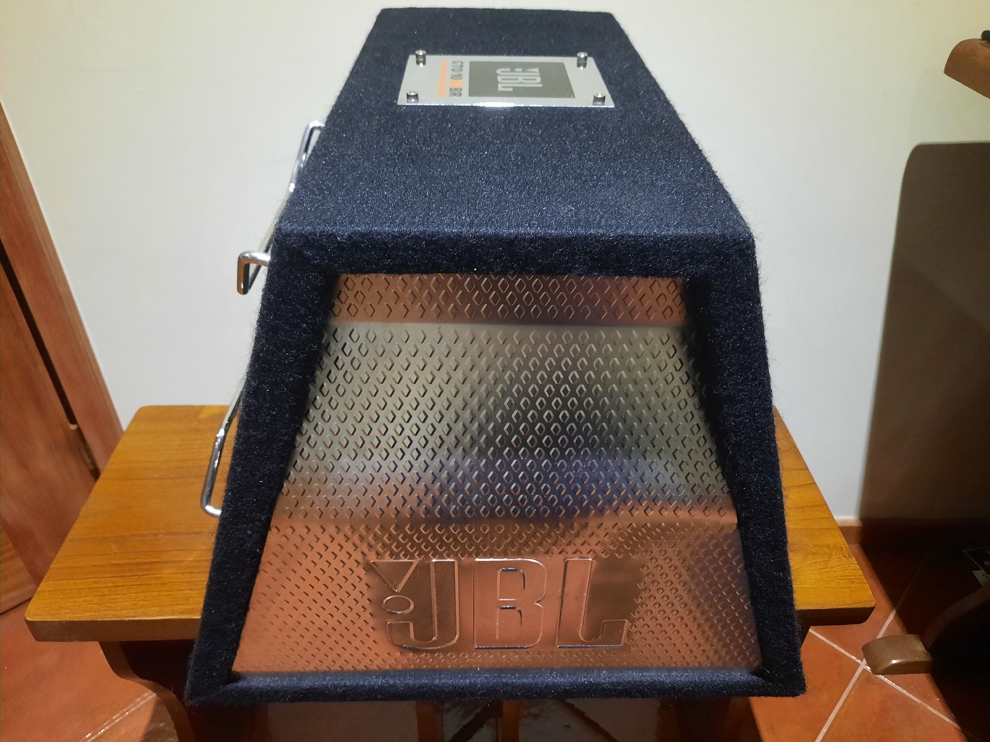 Subwoofer JBL anniversary edition